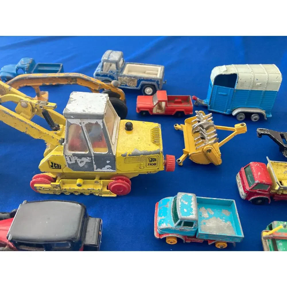 VTG Diecast Corgi Rio Tootsie Matchbox Lesney Toy Lot Bundle Wooden Wheel Others